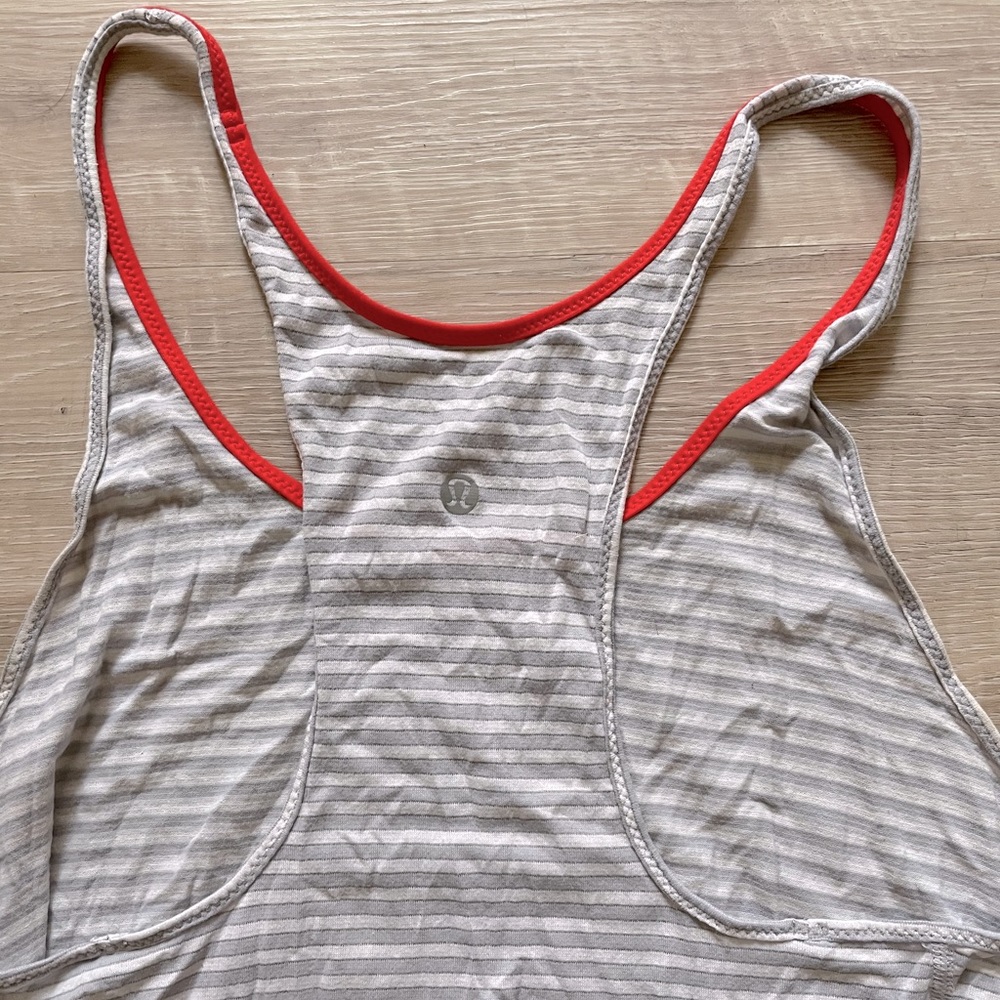 Lululemon striped Razorback hi-low workout tank